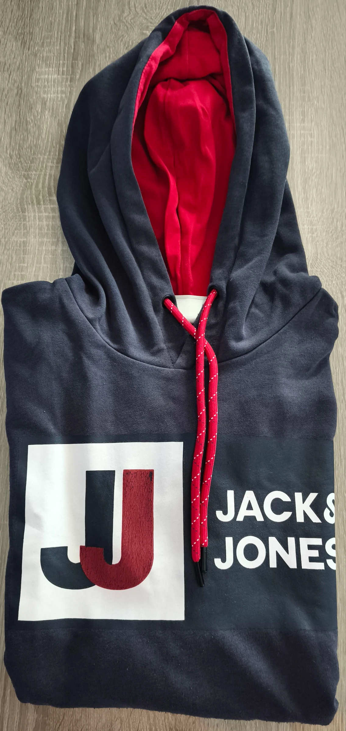Set sportieve/casual herenkleding van het merk Jack & Jones. – photo 2